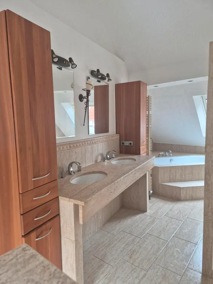 4 Zimmer Wohnung mit 100 m² in Saarbrücken – Bild 5