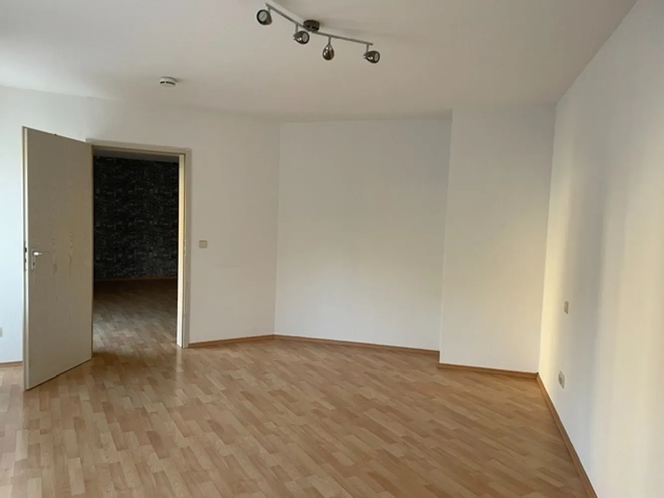2 Zimmer Wohnung mit 62 m² in Saarbrücken – Bild 5