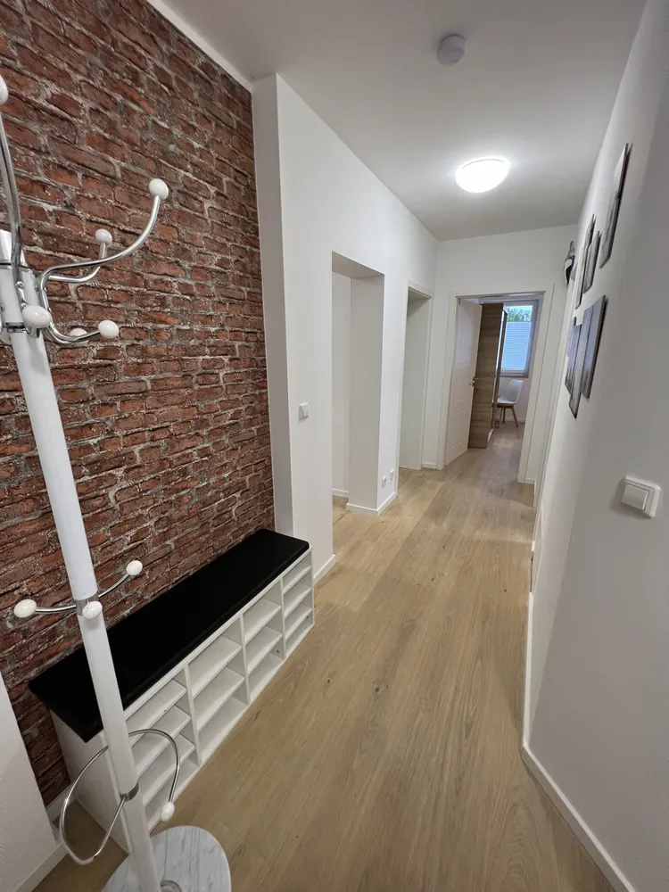 5 Zimmer Wohnung mit 129 m² in Falkensee – Bild 1