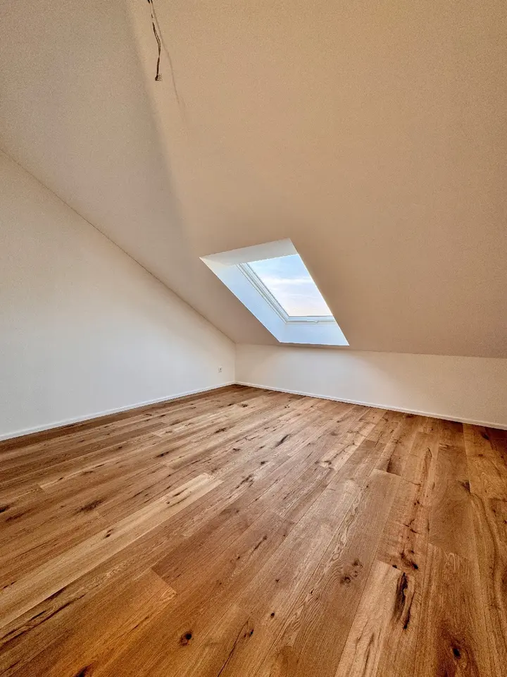 4 Zimmer Wohnung mit 166 m² in Ratingen – Bild 3