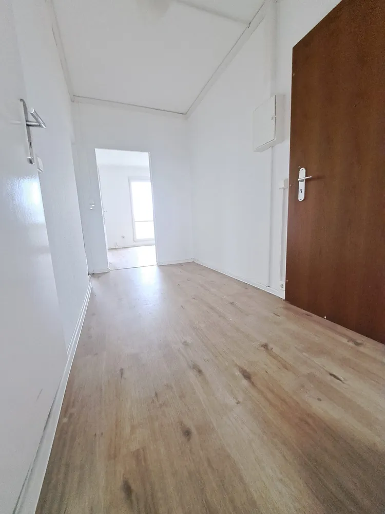 3 Zimmer Wohnung mit 57 m² in Halle (Saale) – Bild 2