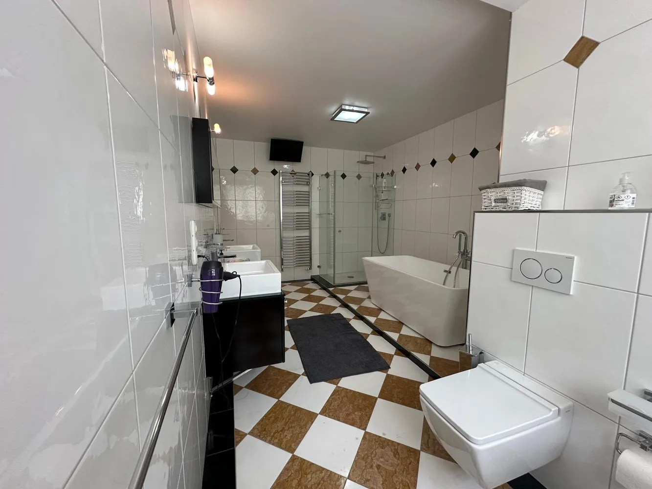 5 Zimmer Wohnung mit 170 m² in Frankfurt am Main – Bild 5