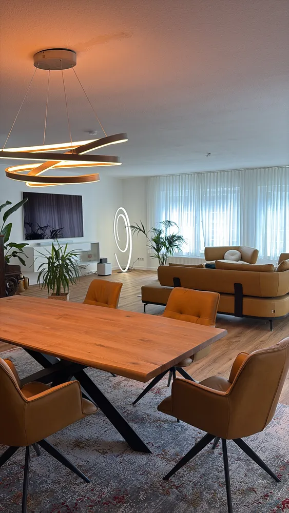 4 Zimmer Wohnung mit 150 m² in Frankfurt am Main – Bild 1