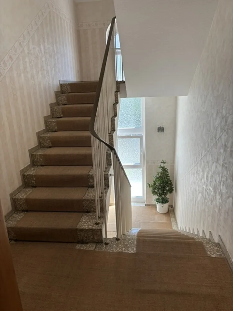 4 Zimmer Wohnung mit 140 m² in Essen – Bild 2
