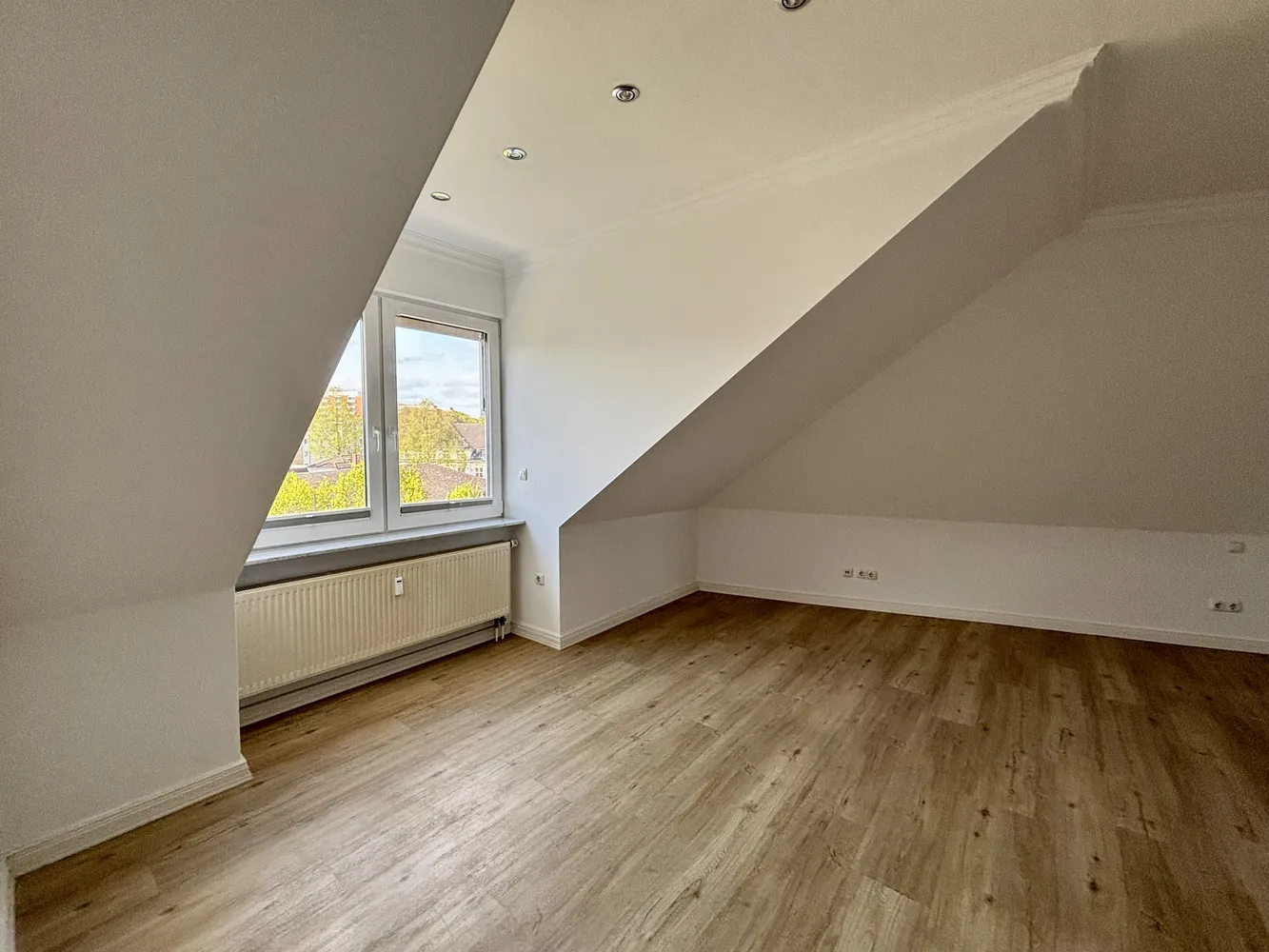 5 Zimmer Wohnung mit 126 m² in Pinneberg – Bild 5