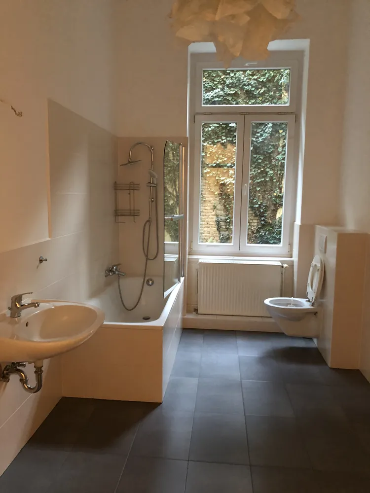 4 Zimmer Wohnung mit 97 m² in Wiesbaden – Bild 8