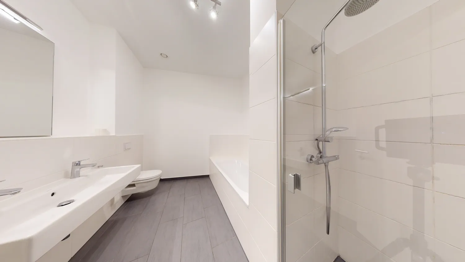 2 Zimmer Wohnung mit 95 m² in Frankfurt am Main – Bild 7