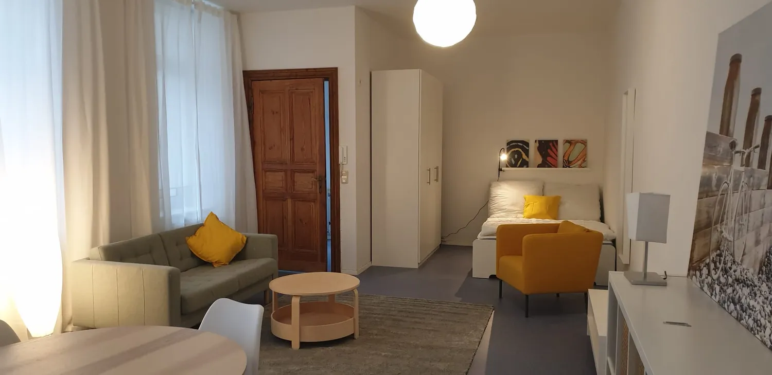1 room apartment with 50 m² in Berlin – Photo 4