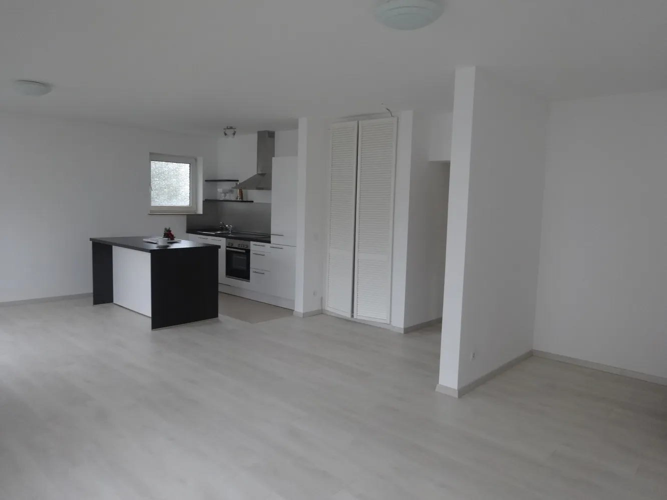2 Zimmer Wohnung mit 80 m² in Wiesbaden – Bild 3