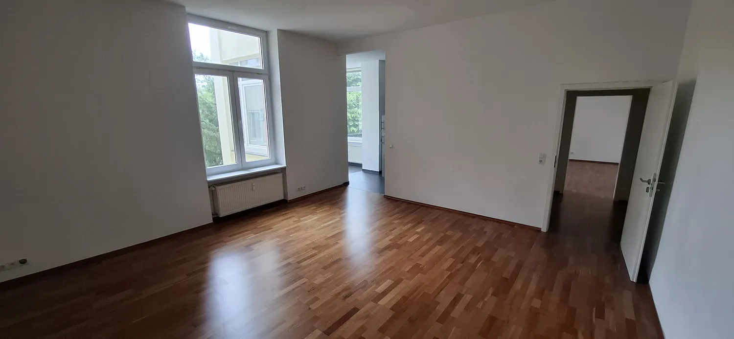 2 Zimmer Wohnung mit 73 m² in Wiesbaden – Bild 4