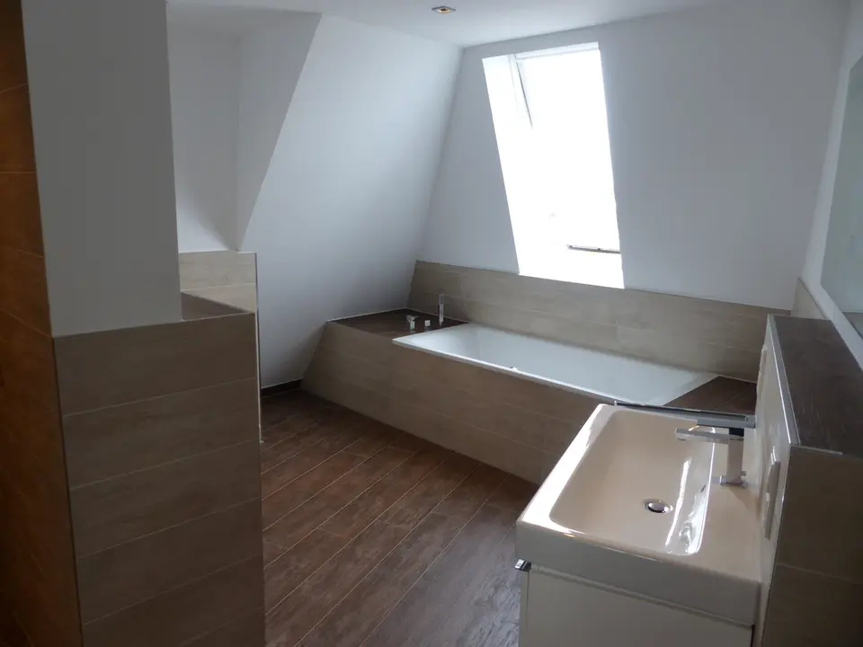 2 Zimmer Wohnung mit 100 m² in Kerpen – Bild 3