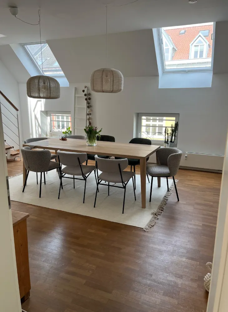 4 Zimmer Wohnung mit 123 m² in Düsseldorf – Bild 1