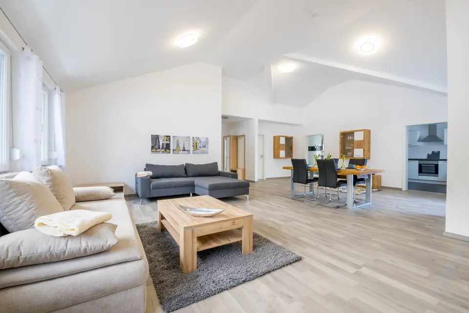 WG-Zimmer mit 140 m² in Bruchsal – Bild 2