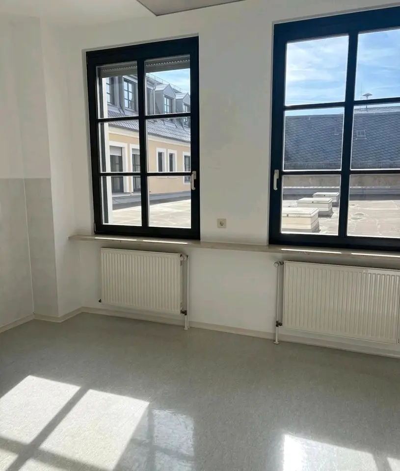 7 Zimmer Wohnung mit 205 m² in Hof – Bild 8