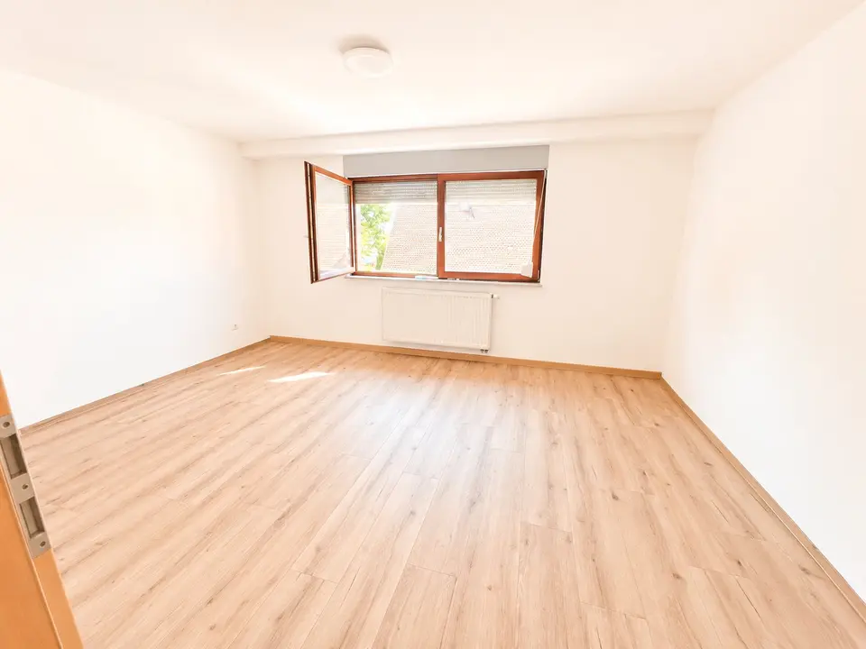 4 Zimmer Wohnung mit 100 m² in Nördlingen – Bild 8