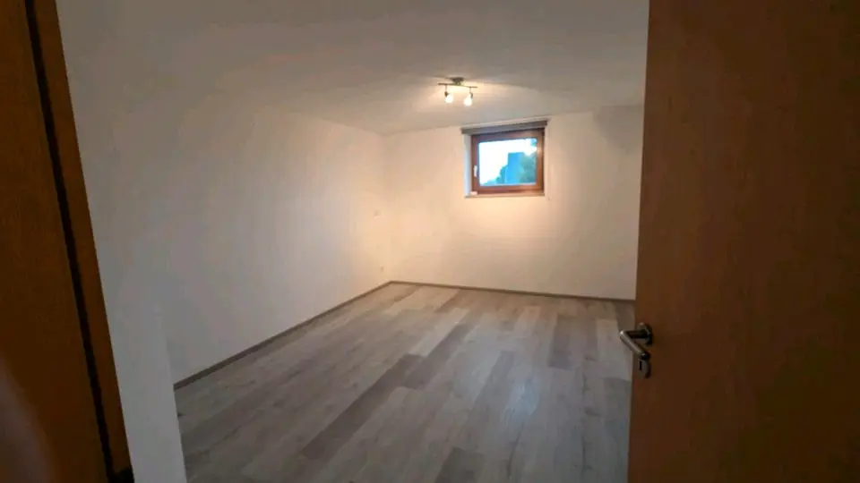 4 Zimmer Wohnung mit 90 m² in Nördlingen – Bild 2