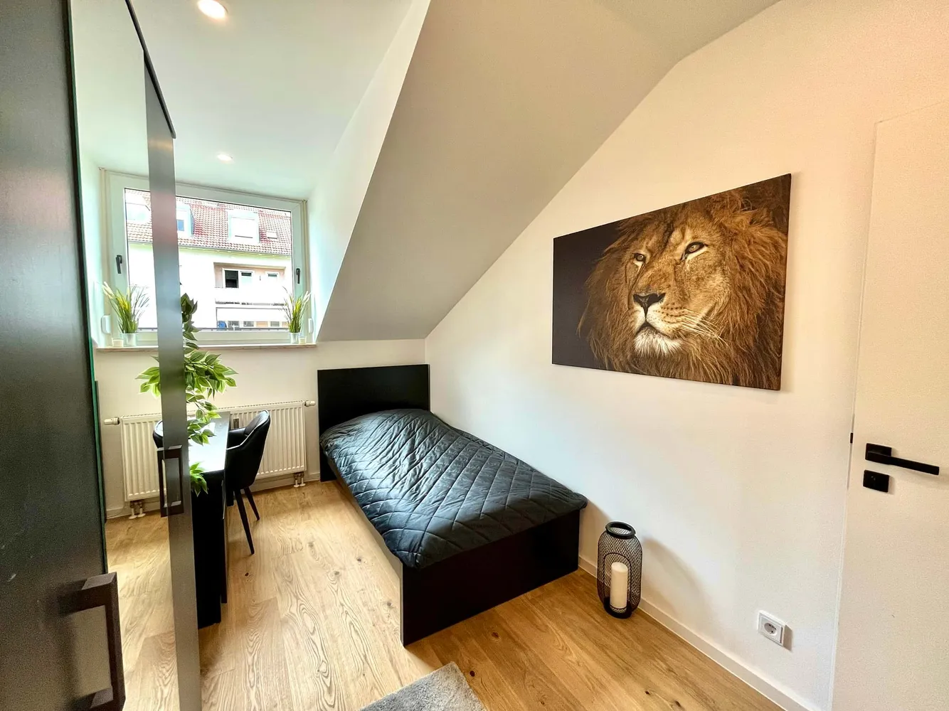 WG-Zimmer mit 10 m² in München – Bild 1