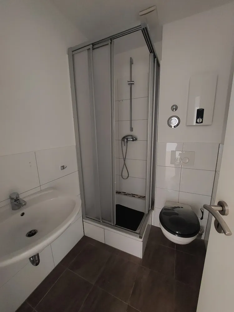 2 Zimmer Wohnung mit 60 m² in Krefeld – Bild 3
