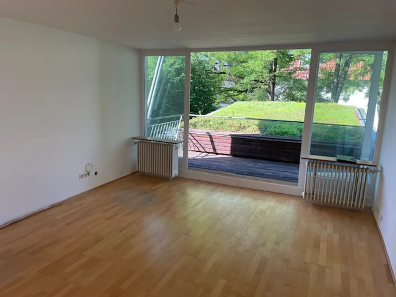 4 Zimmer Wohnung mit 95 m² in München – Bild 2