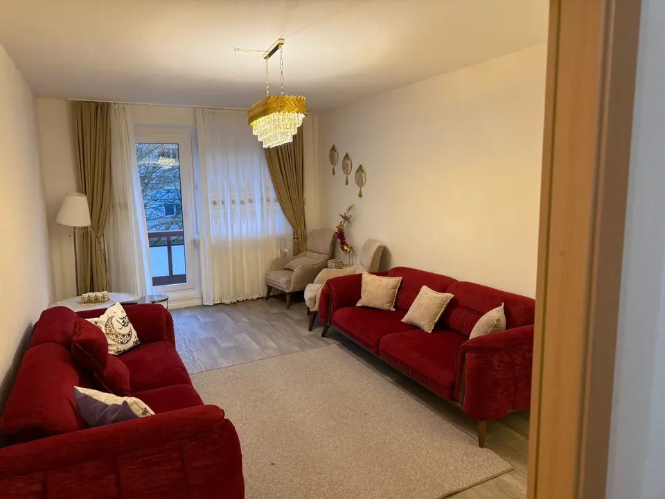 4 Zimmer Wohnung mit 90 m² in Altenburg – Bild 2