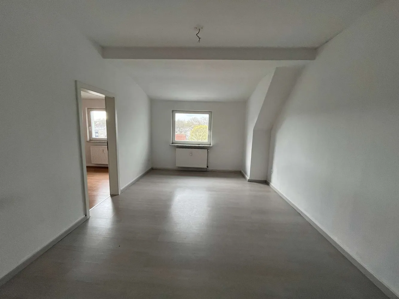 4 Zimmer Wohnung mit 81 m² in Duisburg – Bild 2