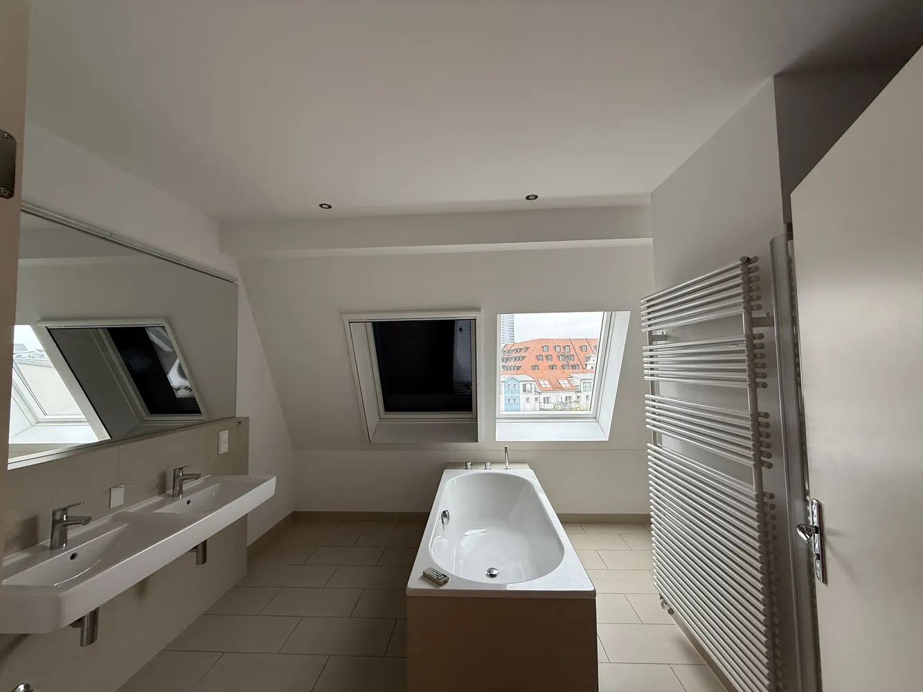 8 Zimmer Wohnung mit 292 m² in Leipzig – Bild 5