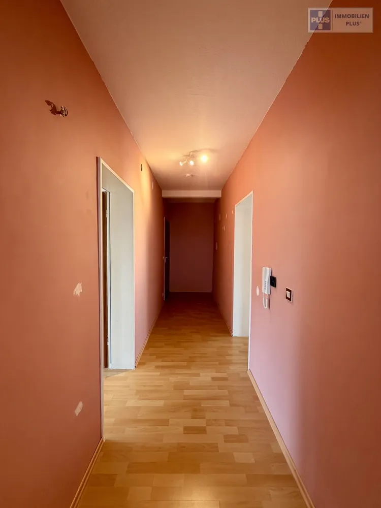 2 Zimmer Wohnung mit 72 m² in Homburg – Bild 2