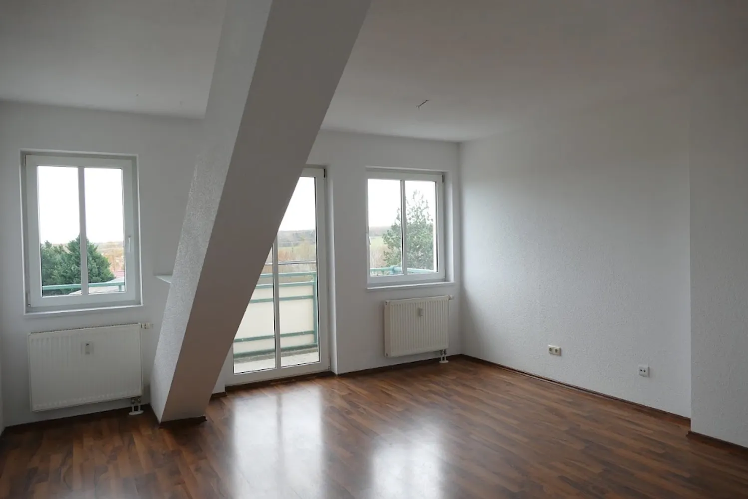 2 Zimmer Wohnung mit 56 m² in Naumburg (Saale) – Bild 4
