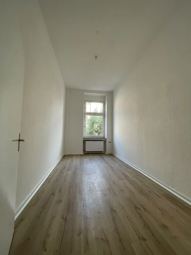 4 Zimmer Wohnung mit 110 m² in Düsseldorf – Bild 4