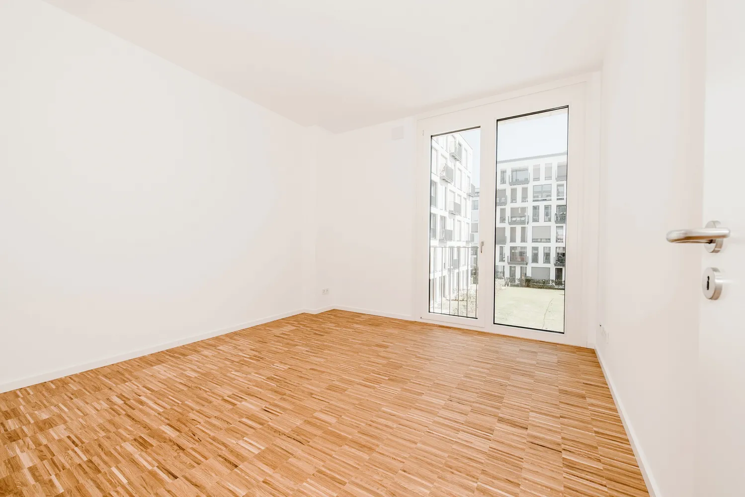 4 Zimmer Wohnung mit 117 m² in München – Bild 2