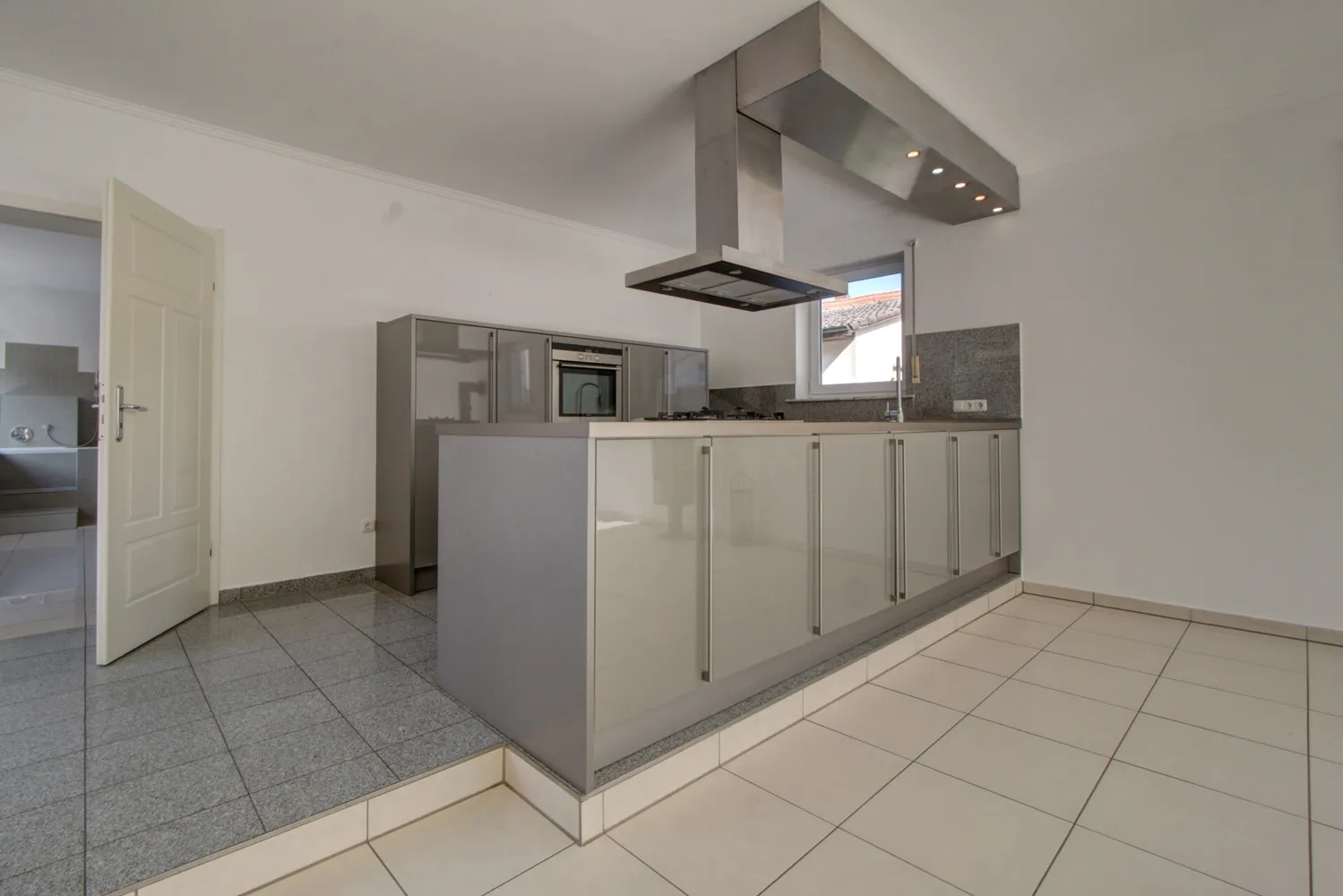 3 Zimmer Wohnung mit 103 m² in Oberursel (Taunus) – Bild 2