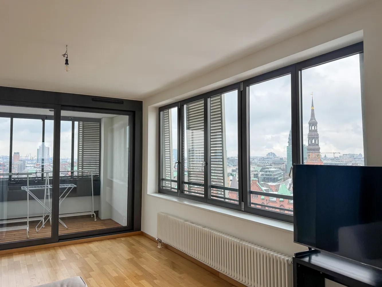 2 Zimmer Wohnung mit 115 m² in Hamburg – Bild 6
