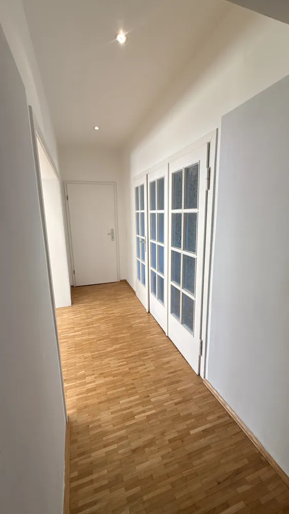 4 Zimmer Wohnung mit 140 m² in Düsseldorf – Bild 1