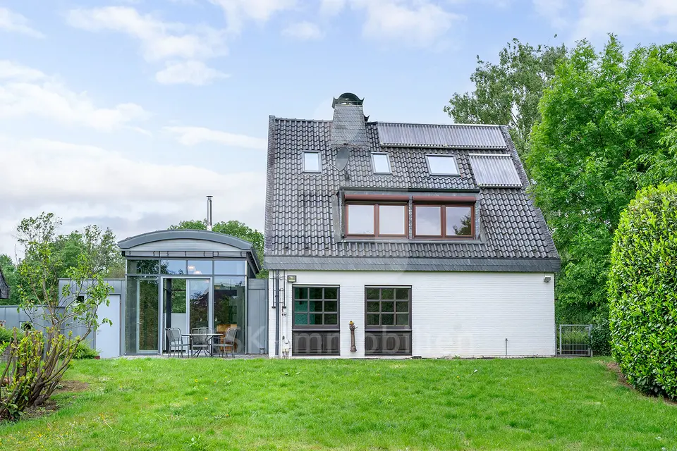 8 Zimmer Haus mit 243 m² in Grevenbroich – Bild 3