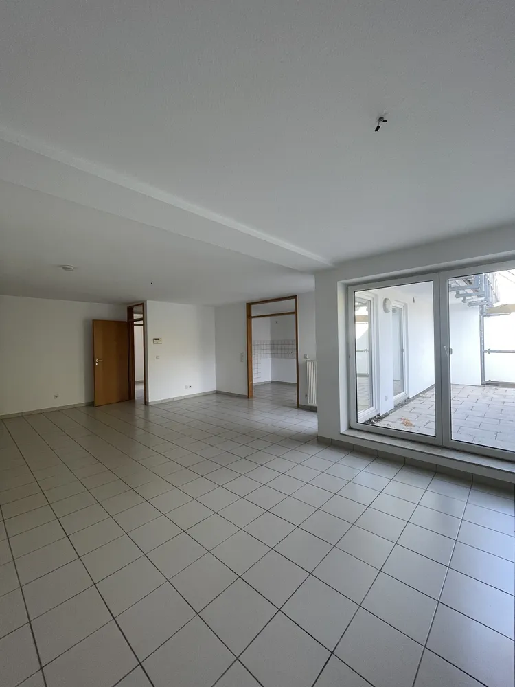 3 Zimmer Wohnung mit 126 m² in Solingen – Bild 2