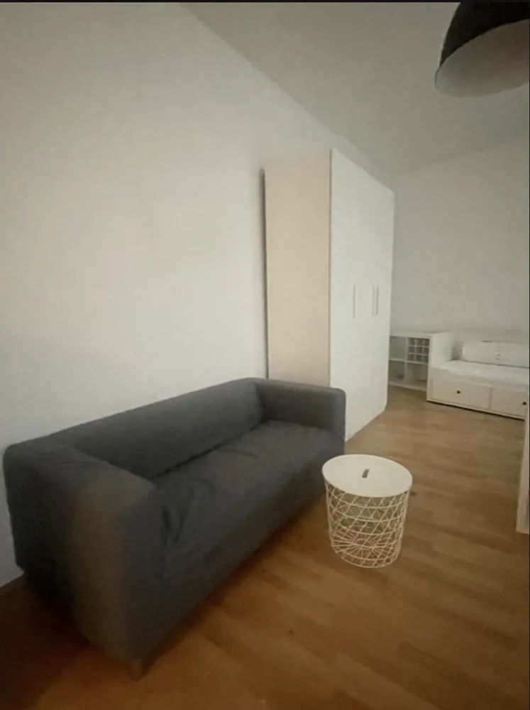 1 Zimmer Wohnung mit 35 m² in Köln – Bild 9