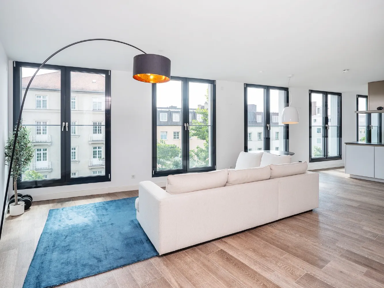 3 Zimmer Wohnung mit 79 m² in München – Bild 2