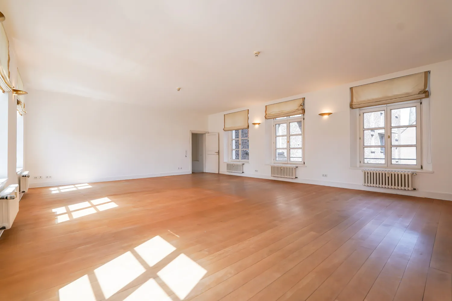 9 Zimmer Haus mit 501 m² in Düsseldorf – Bild 9