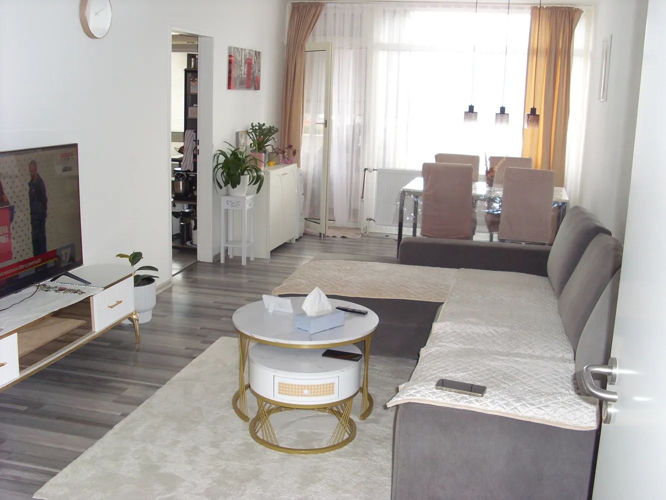 2 Zimmer Wohnung mit 63 m² in Köln – Bild 1