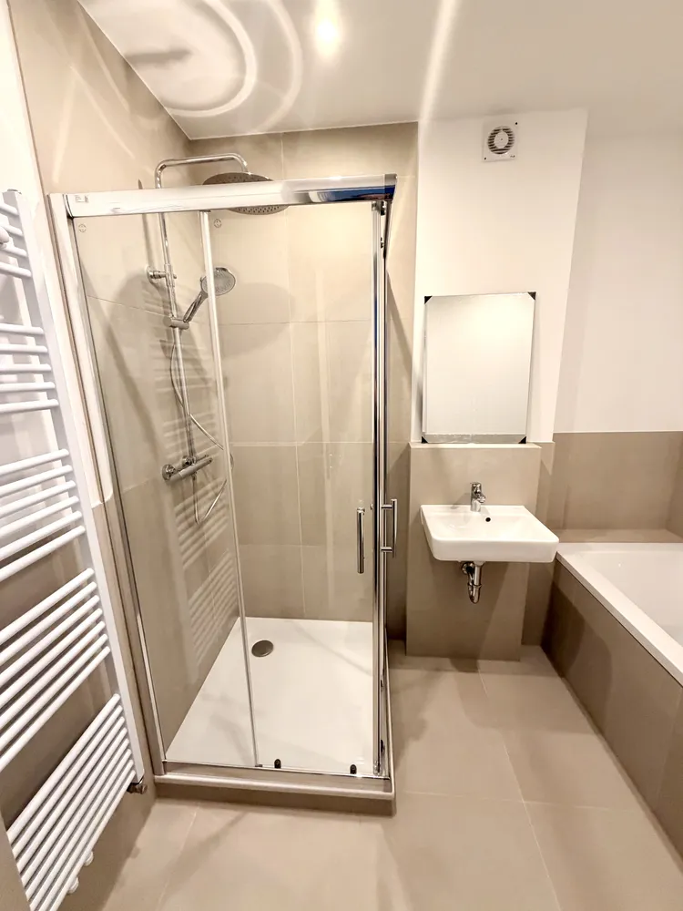 3 Zimmer Wohnung mit 98 m² in Düsseldorf – Bild 2