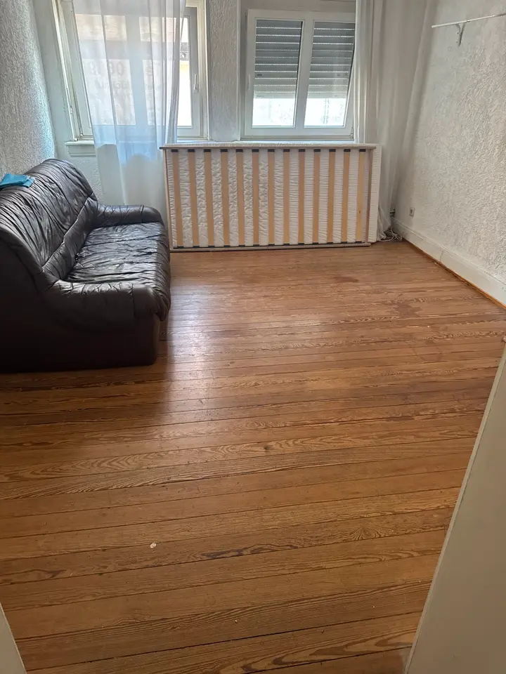 WG-Zimmer mit 17 m² in Saarbrücken – Bild 1