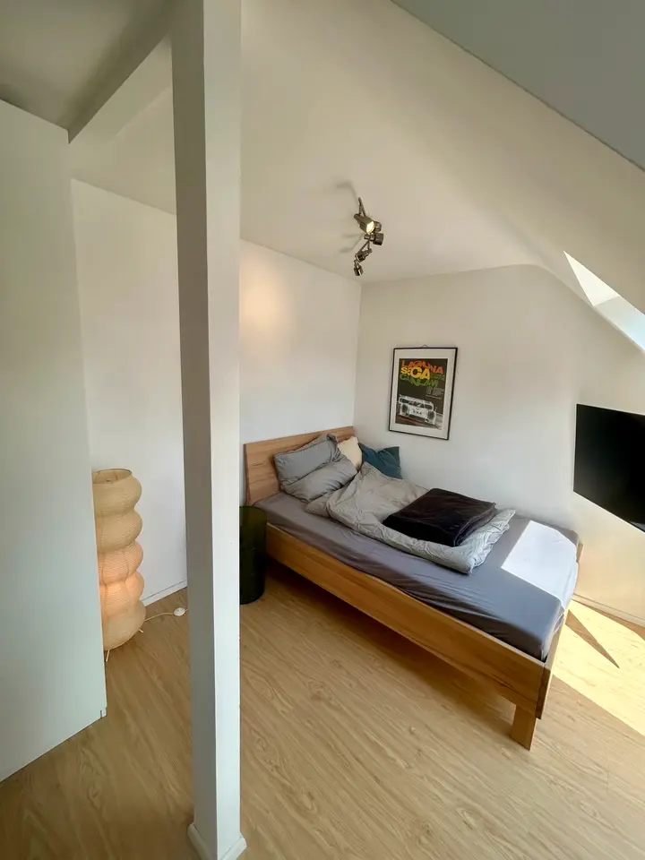 Shared room with 64 m² in Stuttgart – Photo 2