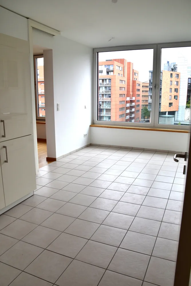 2 Zimmer Wohnung mit 121 m² in Berlin – Bild 10