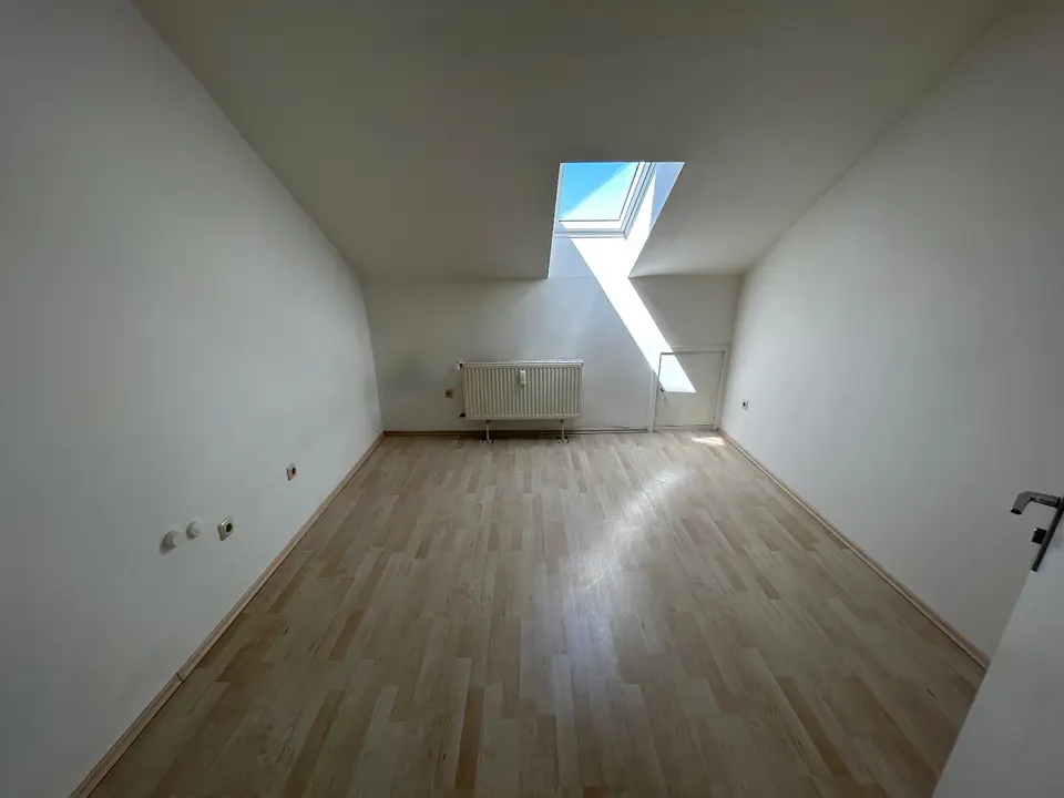 5 Zimmer Wohnung mit 107 m² in Kiel – Bild 4