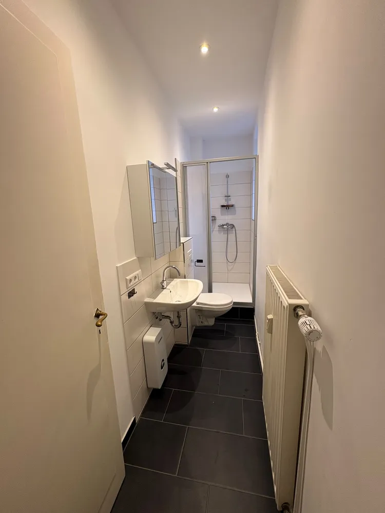 2 Zimmer Wohnung mit 35 m² in Hannover – Bild 2