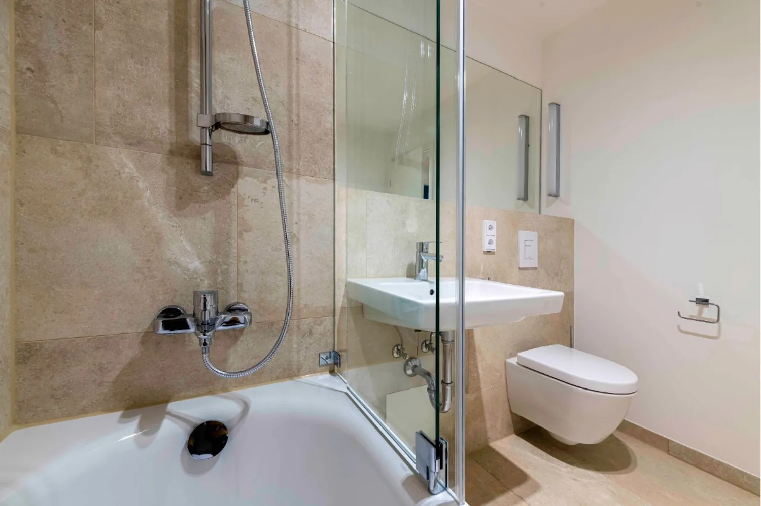 1 room apartment with 37 m² in Munich – Photo 6