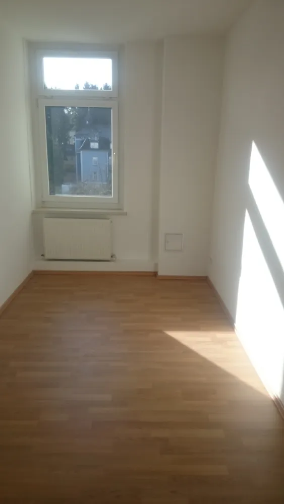6 room apartment with 130 m² in Limbach-Oberfrohna – Photo 2