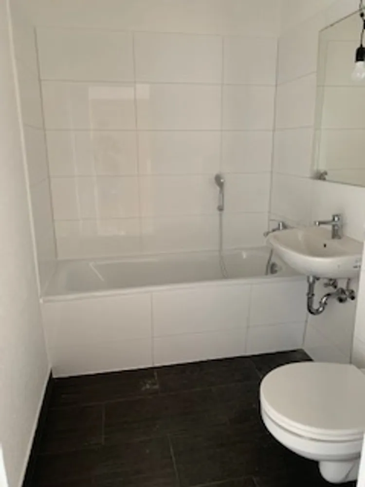 3 Zimmer Wohnung mit 58 m² in Halle (Saale) – Bild 5