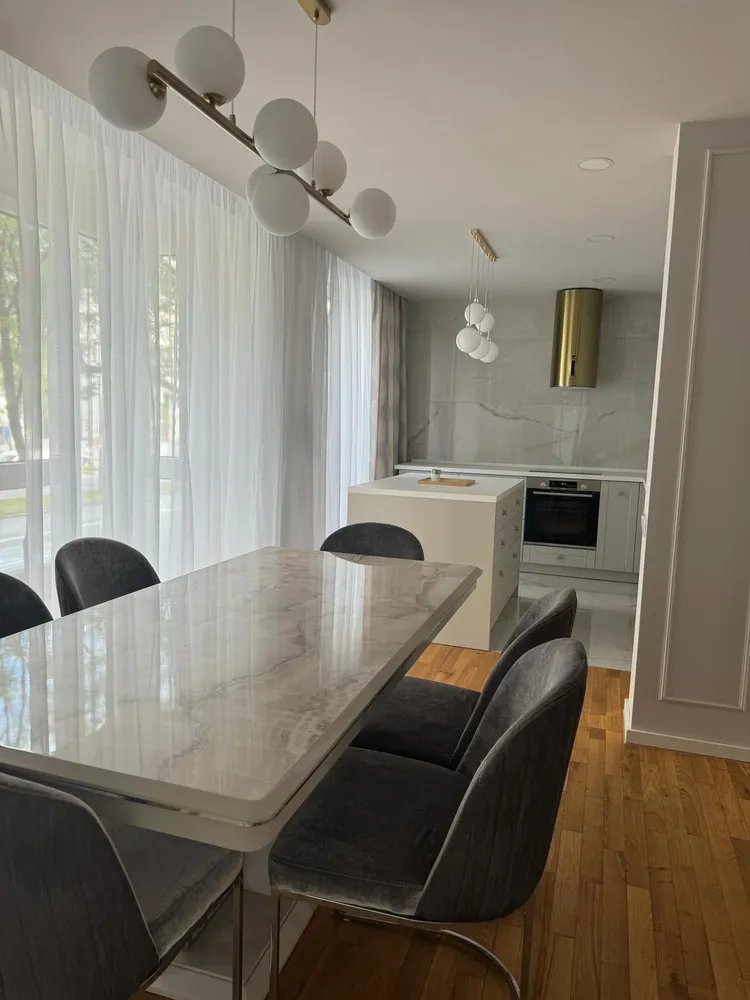 4 Zimmer Wohnung mit 121 m² in München – Bild 1