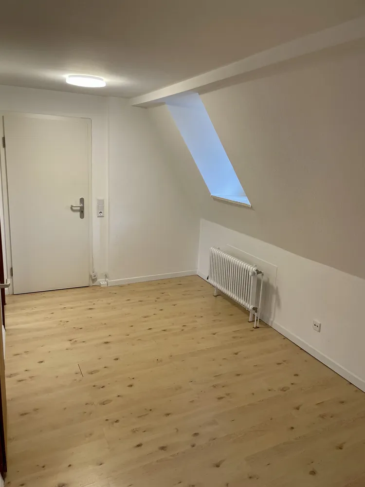 1 Zimmer Wohnung mit 30 m² in Karlsruhe – Bild 2